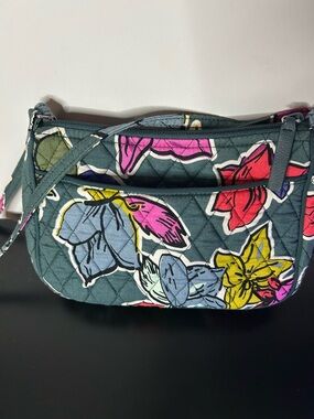 Vera Bradley crossbody bag